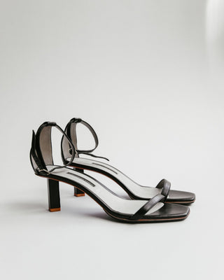 SANDALIAS CUERO TACÓN