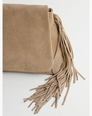 CARTERA MAXI CUERO CAMEL FLECOS