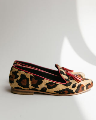MOCASIN CUERO ANIMAL PRINT PELO BORLAS