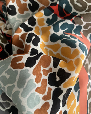 PAÑUELO ESTAMPADO LEOPARDO