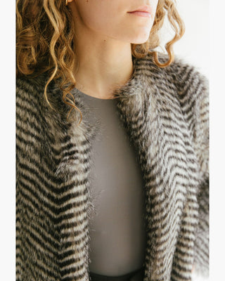 CHAQUETA EFECTO PELO ANIMAL PRINT
