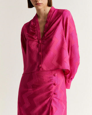 BLUSA CORTA JAQCUARD FUCSIA