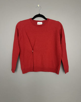 SWEATER BUTTON